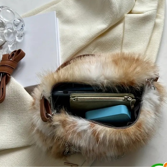 Tan Plush Chain Handbag - Picture 4 of 12